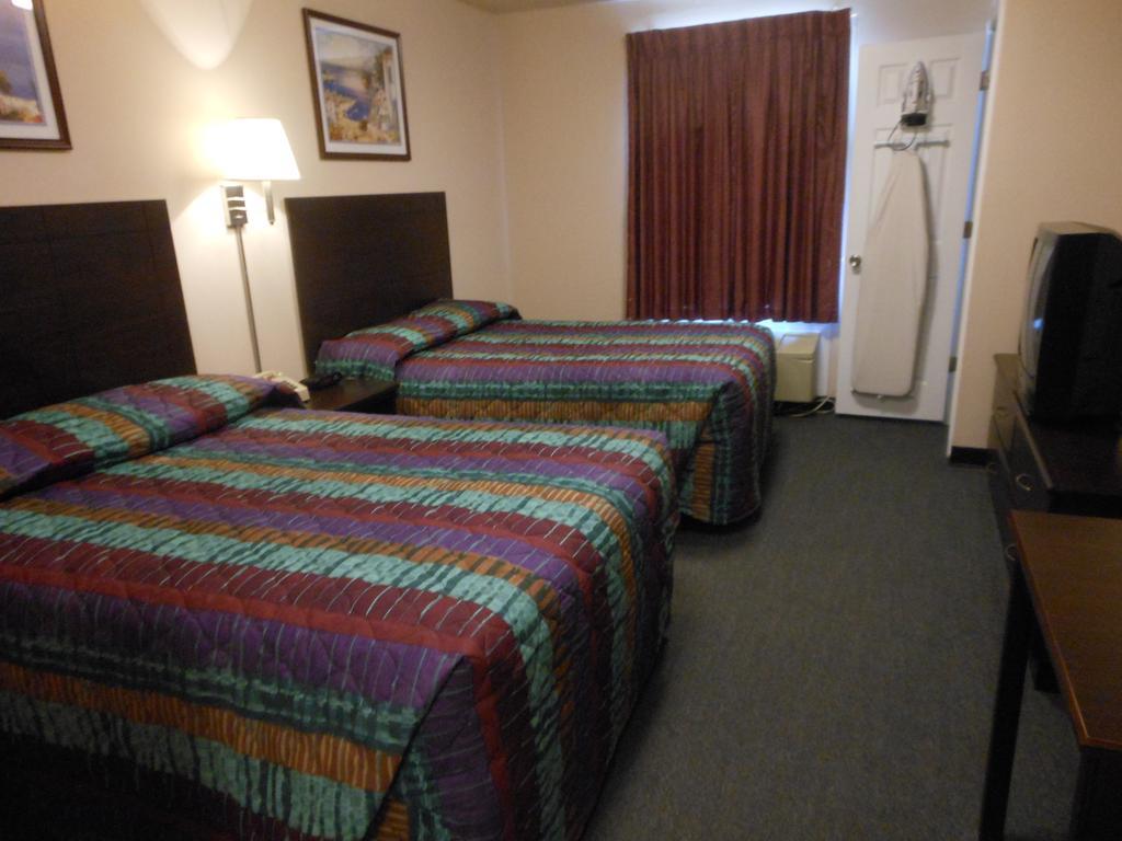 Intown Suites Extended Stay Select Hampton Va Oda fotoğraf
