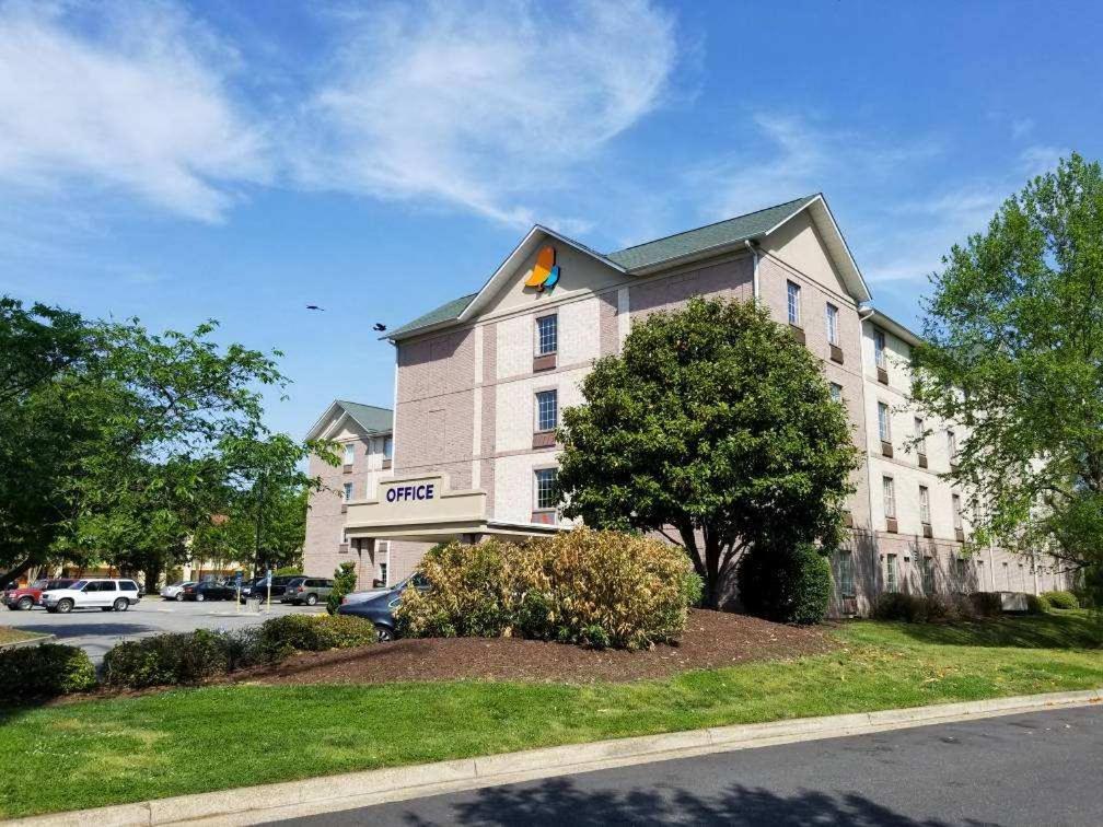 Intown Suites Extended Stay Select Hampton Va Dış mekan fotoğraf